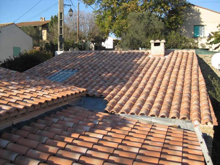 Des solutions fiables pour assurer étanchéité, solidité et esthétique à votre maison.